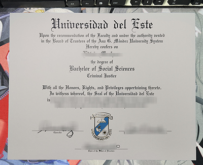 Universidad del Este Diploma